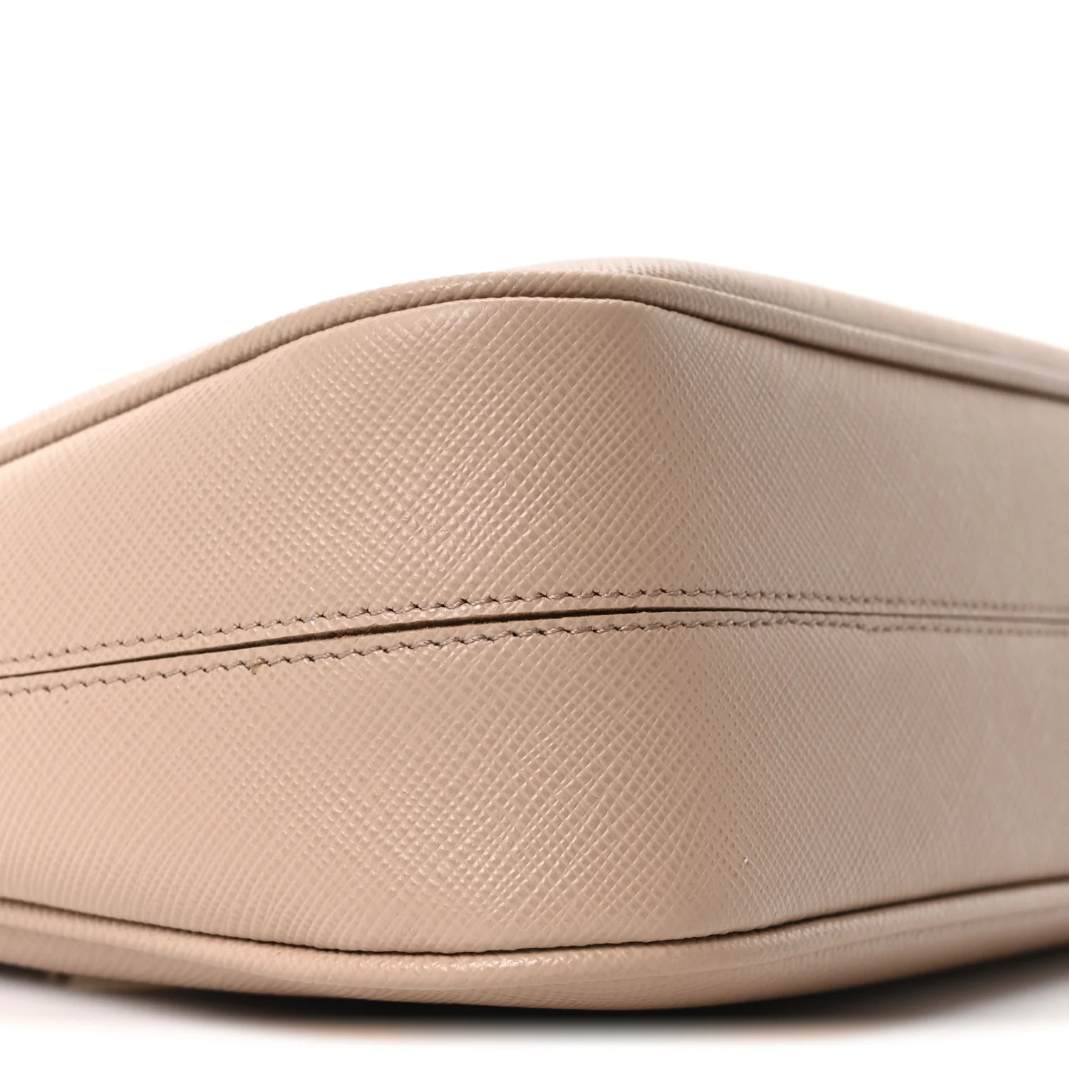 Saffiano Lux Re-Edition 2005 Shoulder Bag Cammeo - Image 9