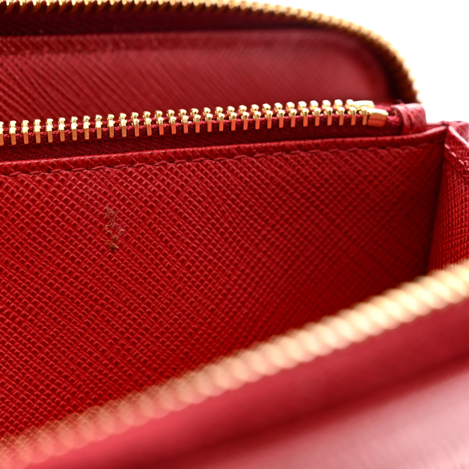 Saffiano Metal Zip Around Wallet Fuoco - Image 8
