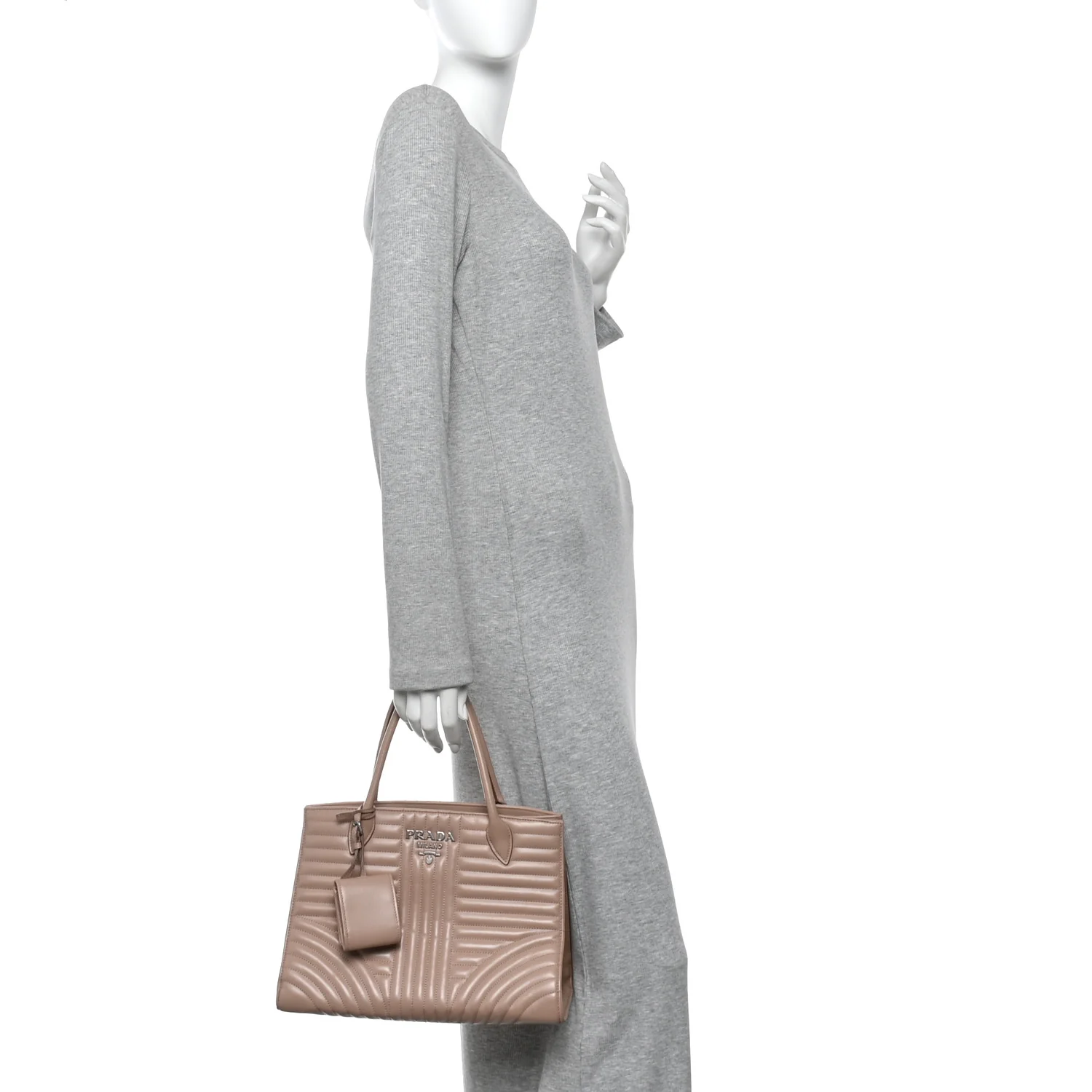Soft Calfskin Impunture Diagramme Tote Cipria - Image 2