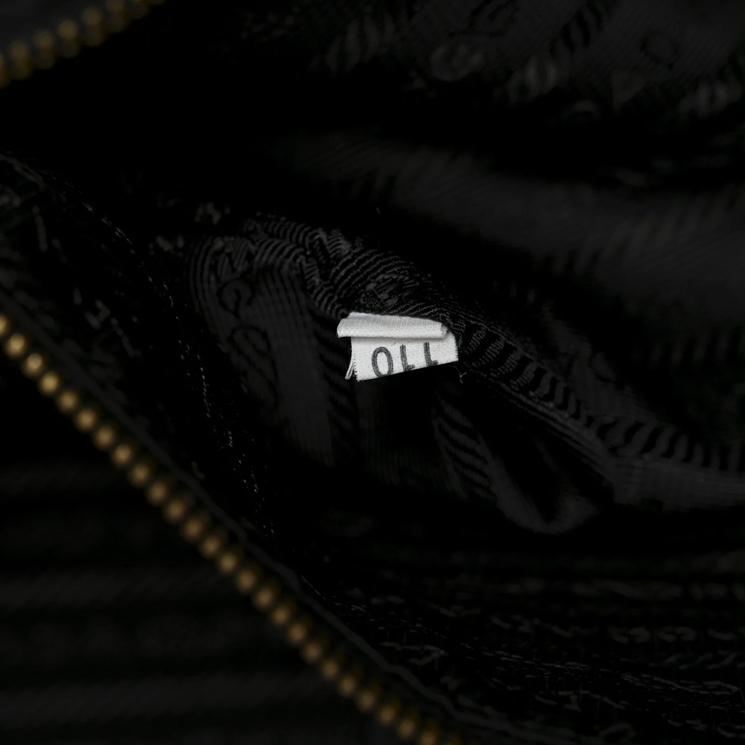 Tessuto Nylon Quilted Shopping Tote Black - Image 6