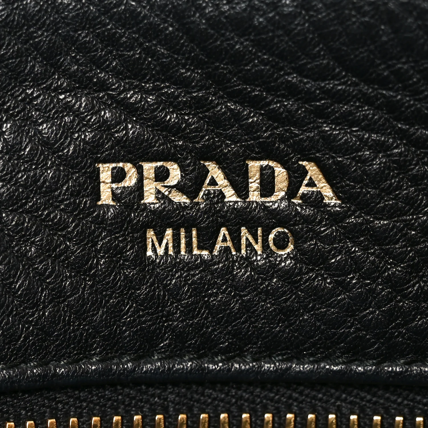 Vitello Daino Small Tote Black - Image 6