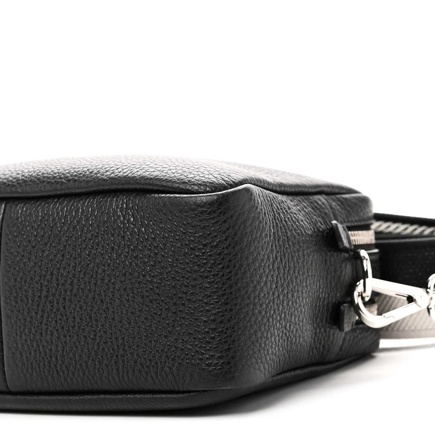 Vitello Daino Soft Camera Crossbody Black - Image 10