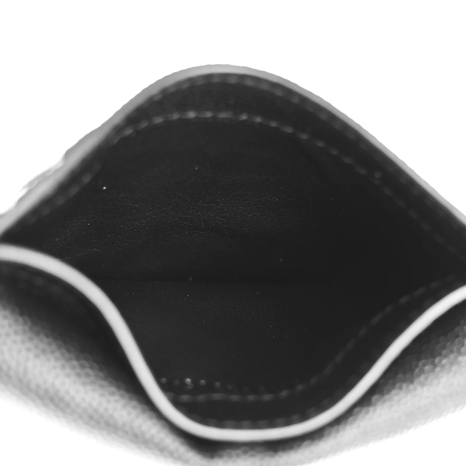 Grain De Poudre Uptown Monogram Card Case Black - Image 5