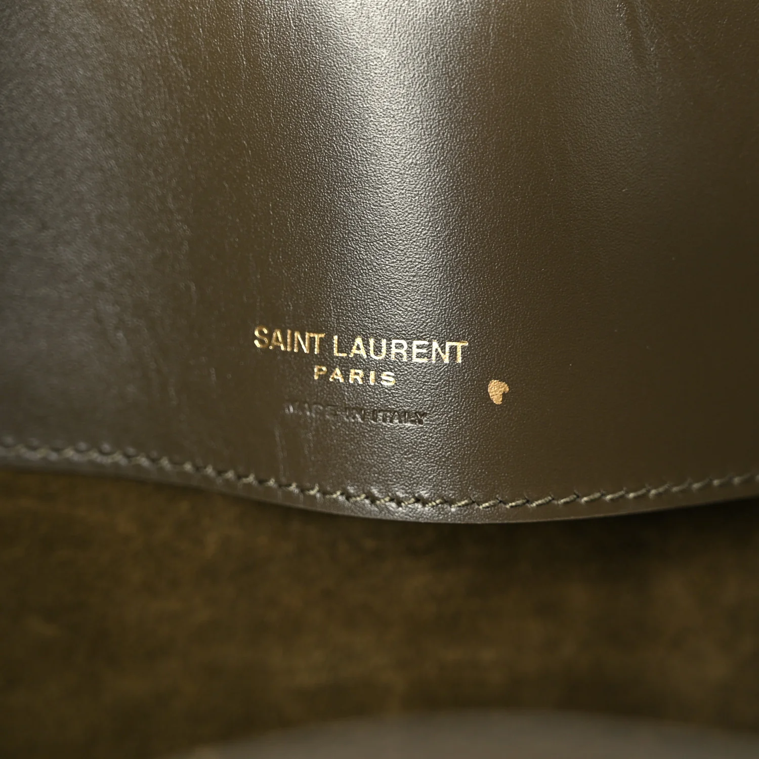 Shiny Calfskin Le 37 Bucket Bag Deep Musk - Image 7