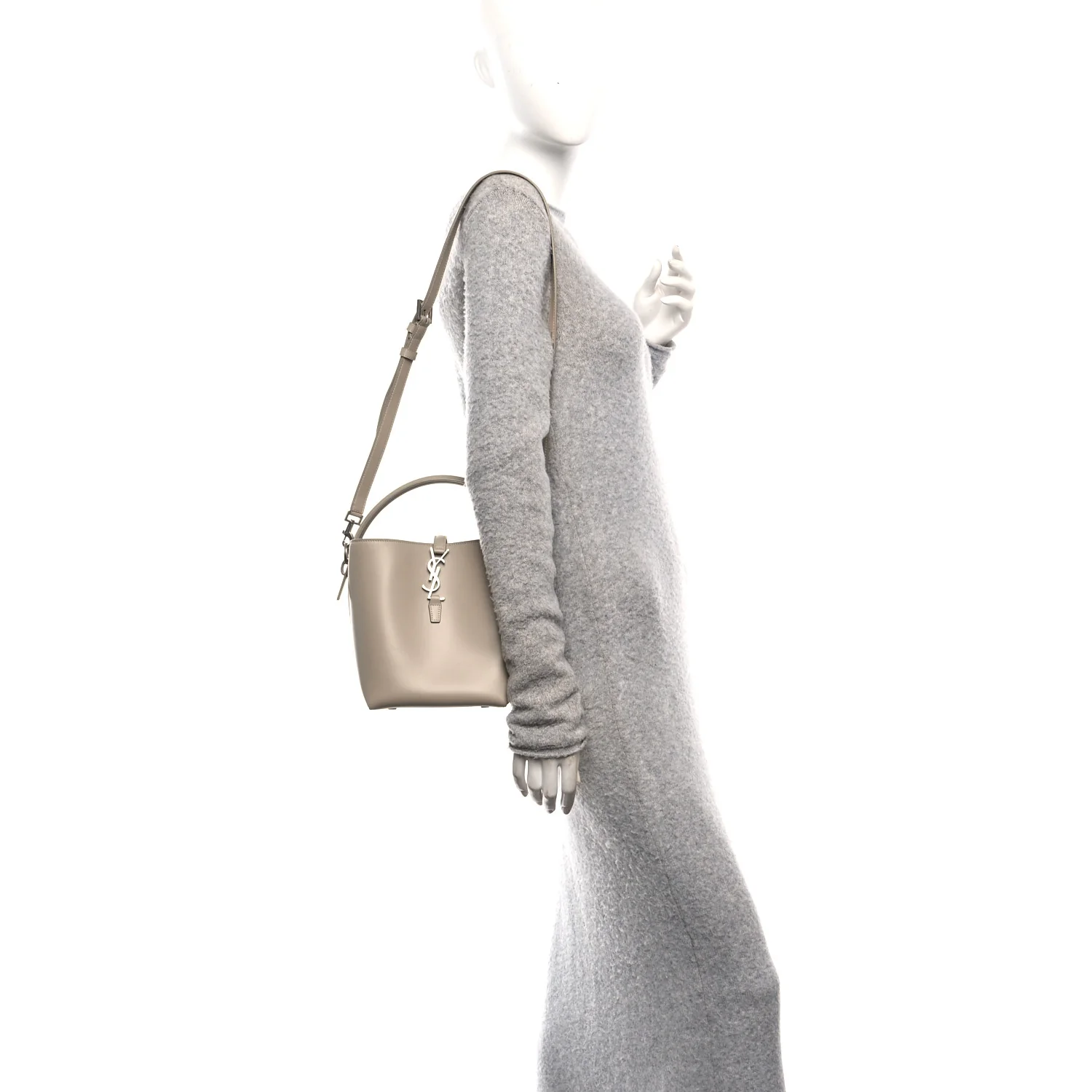 Shiny Calfskin Le 37 Small Bucket Bag Sea Salt - Image 2