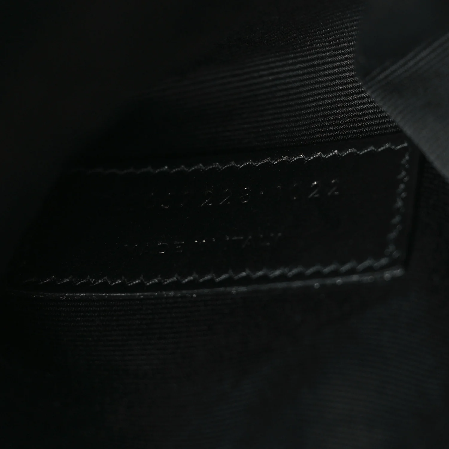 Smooth Calfskin Le 5 A 7 Hobo Black - Image 7