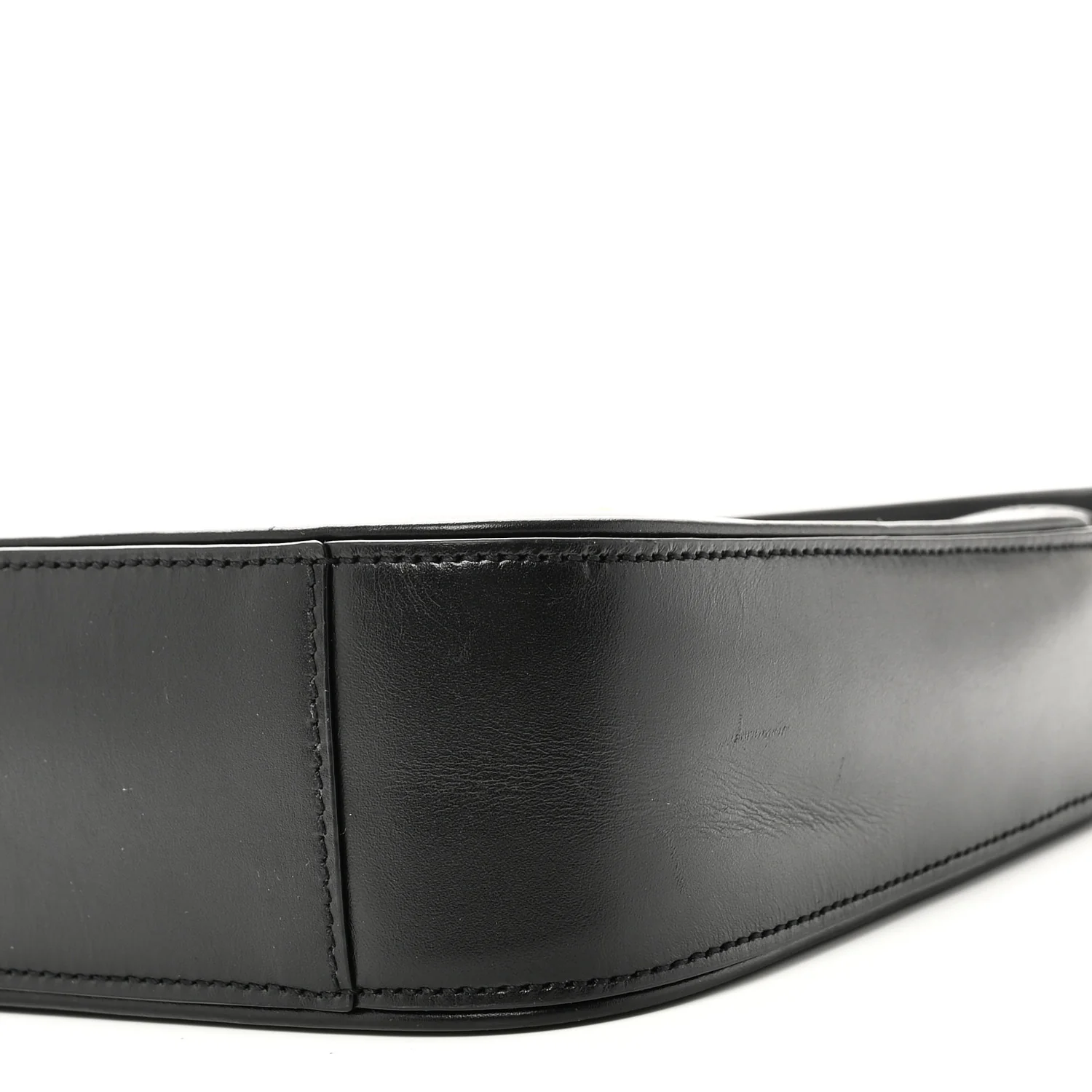 Smooth Calfskin Le 5 A 7 Hobo Black - Image 10