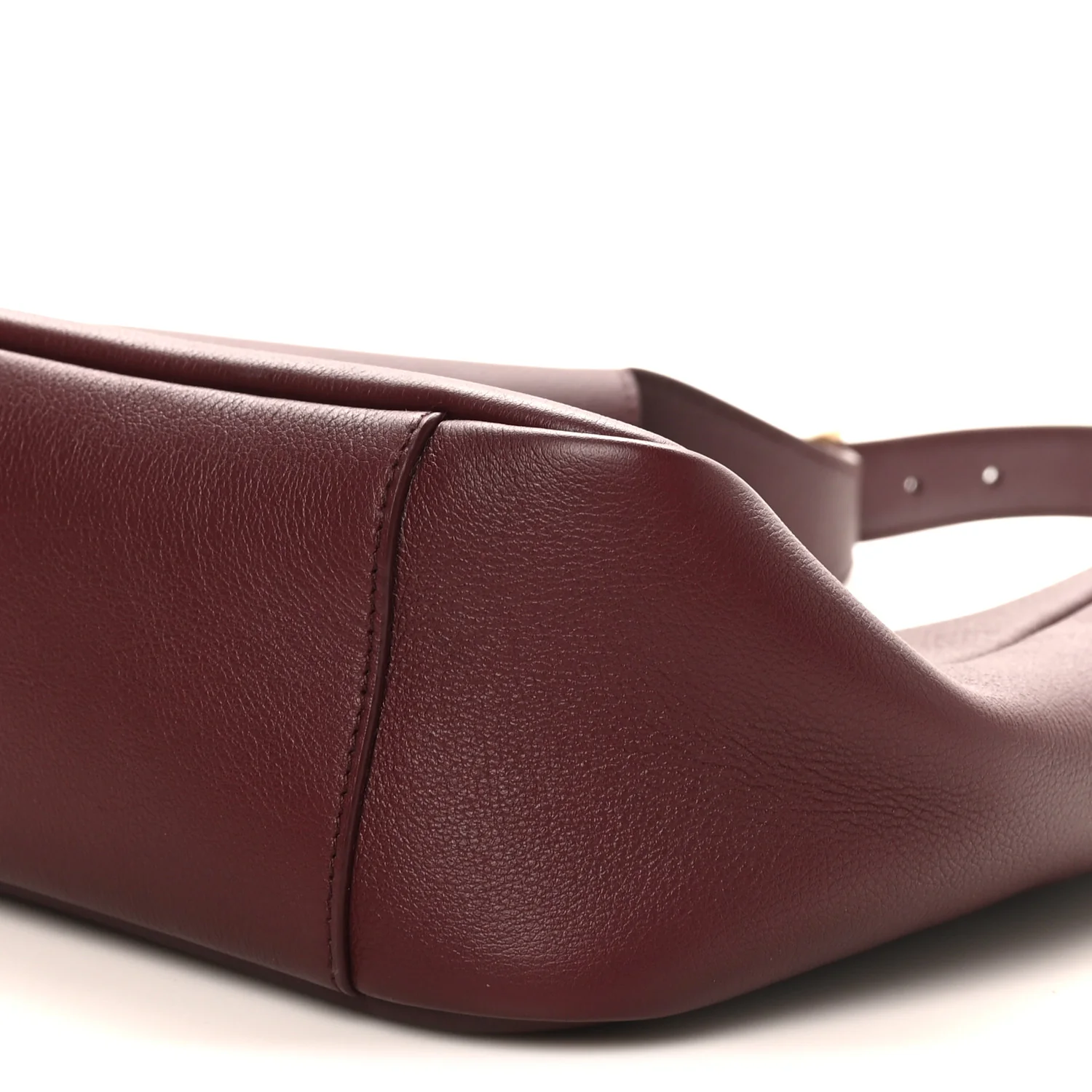 Smooth Calfskin Small Le 5 A 7 Soft Hobo Rouge Legion - Image 9