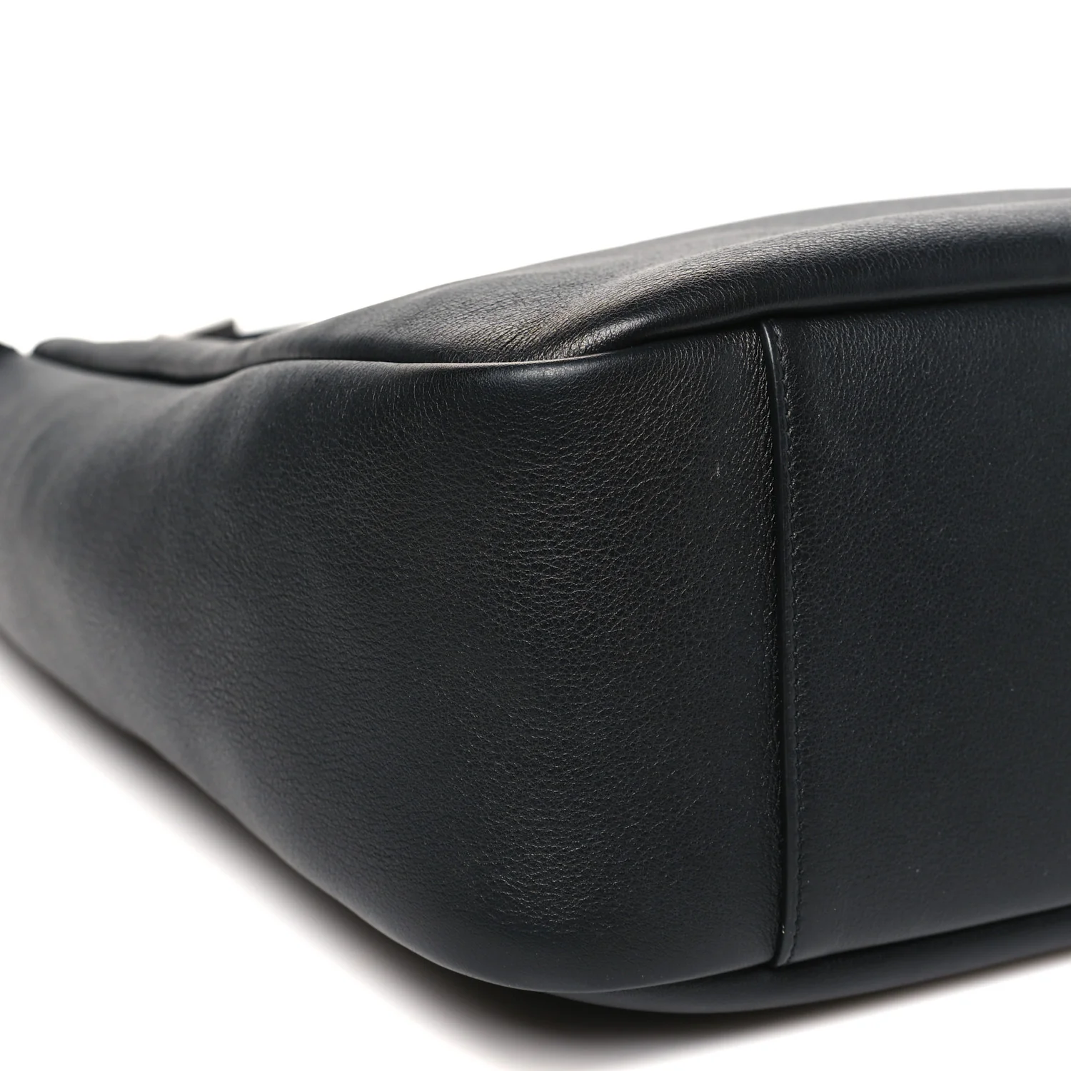 Supple Calfskin Large Le 5 A 7 Soft Hobo Black - Image 8