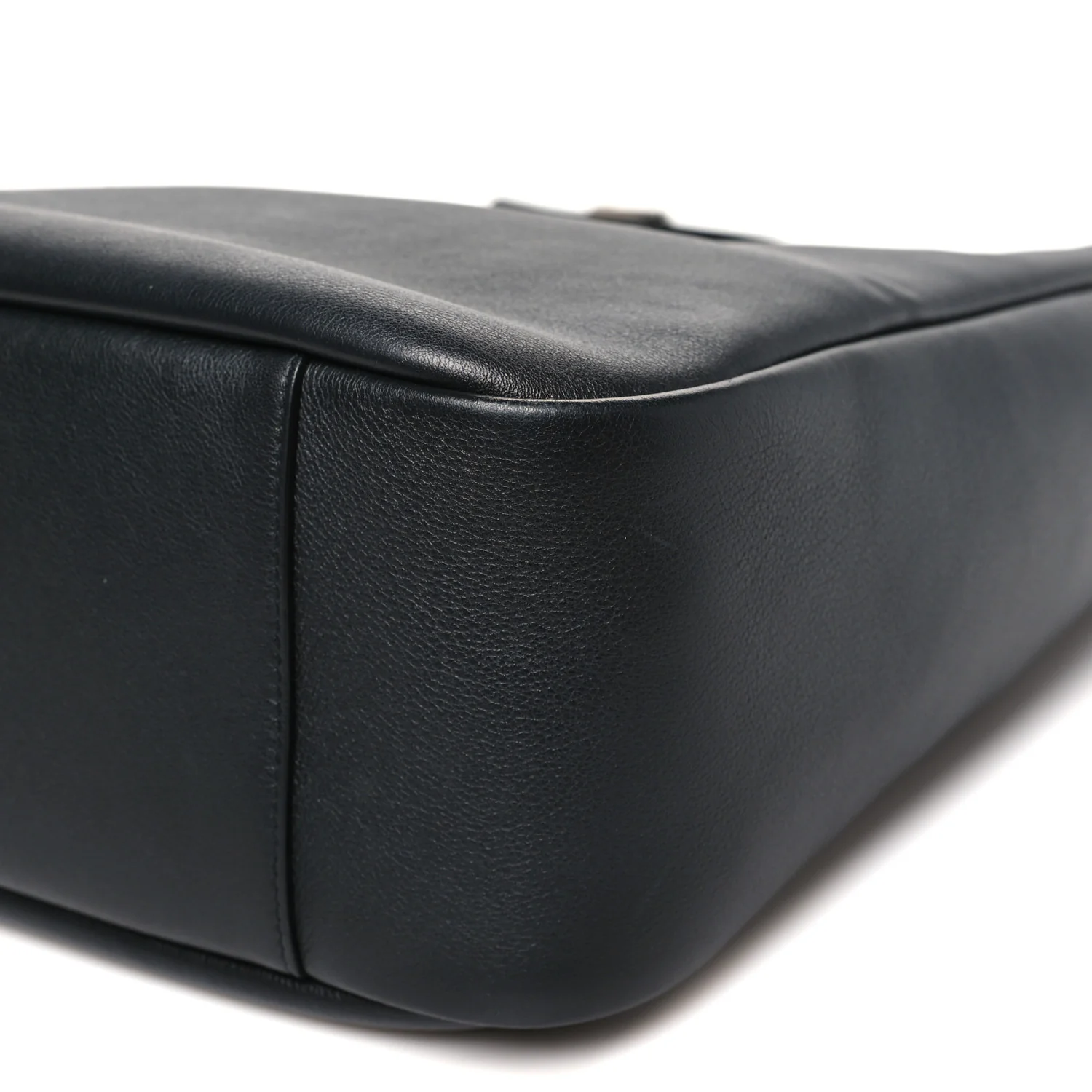 Supple Calfskin Large Le 5 A 7 Soft Hobo Black - Image 9