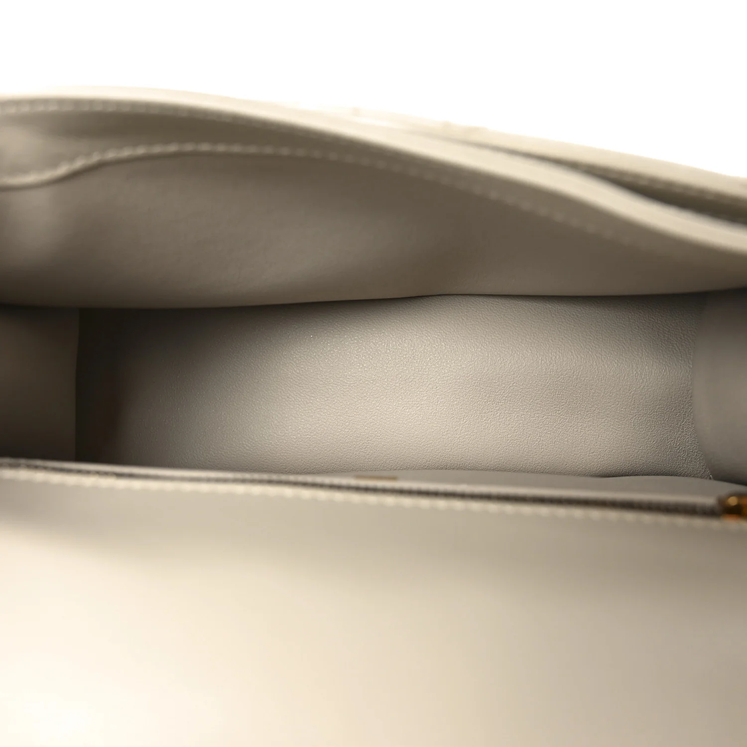 Calfskin Quilted Gancini Flap Bag Peony - Image 5