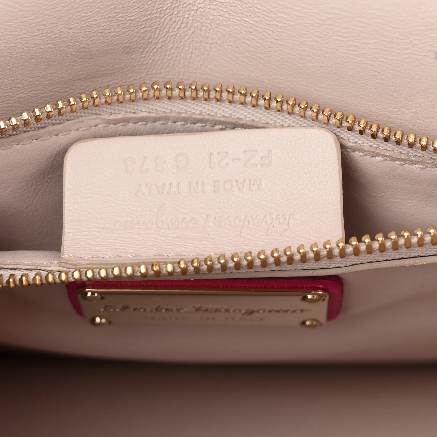 Smooth Calfskin Vara Bow Chain Flap Crossbody Begonia - Image 7
