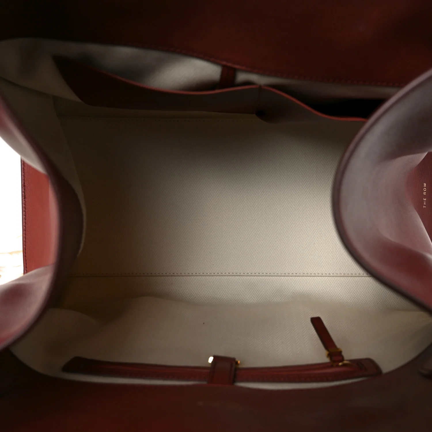 Polished Saddle Calfskin Soft Margaux 15 Cognac - Image 5