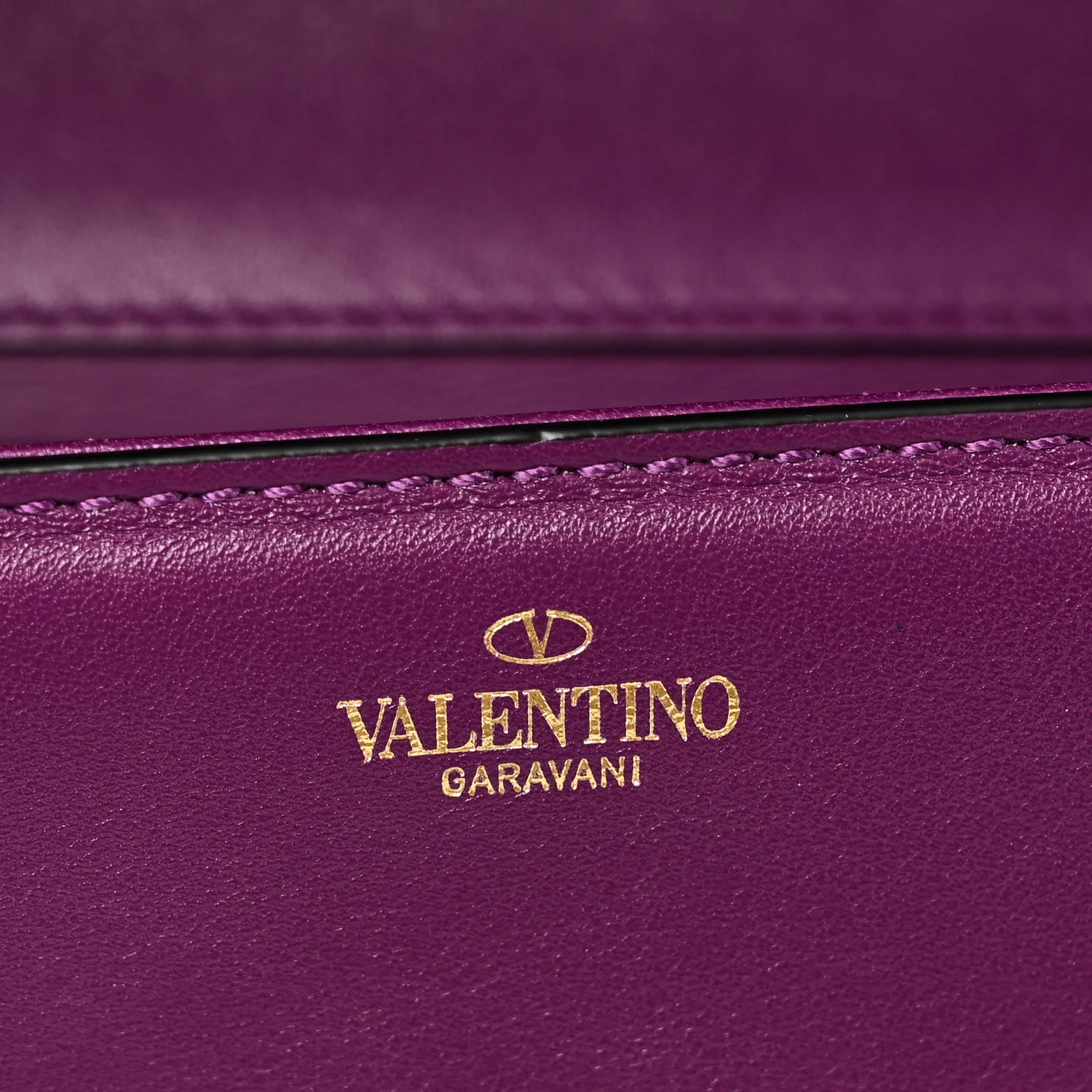 Calfskin Vlogo Loco Shoulder Bag Prune - Image 6