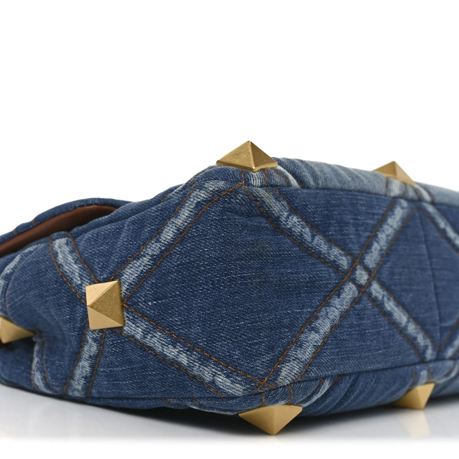 Denim Large Roman Stud Shoulder Bag Light Denim Selleria - Image 8