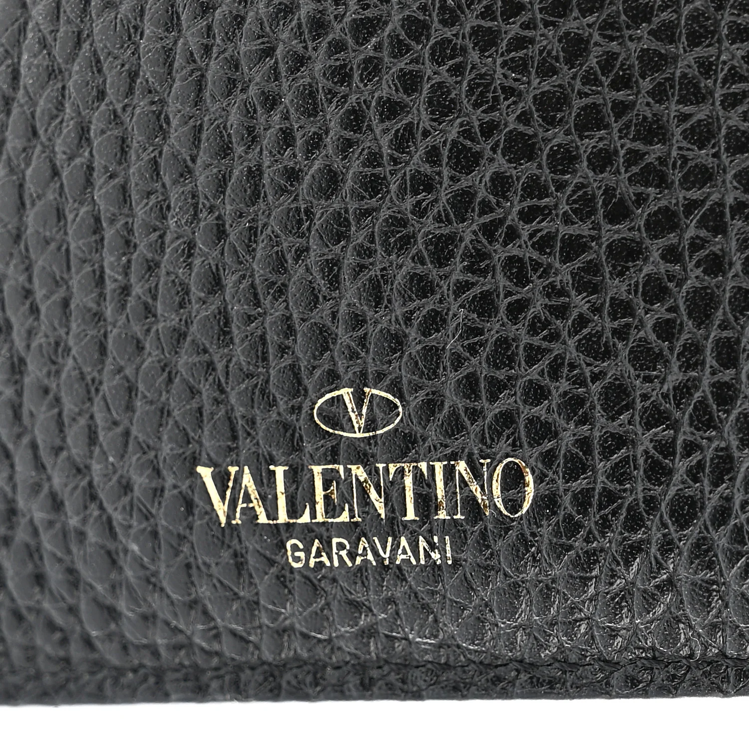 Pebbled Calfskin Rockstud Card Holder Black - Image 7