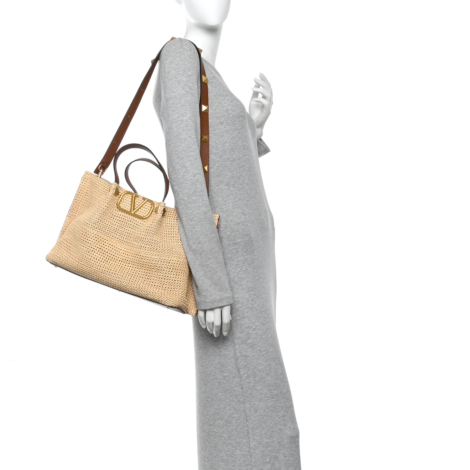Raffia Grained Calfskin Medium Rockstud Vlogo Tote Naturale - Image 2