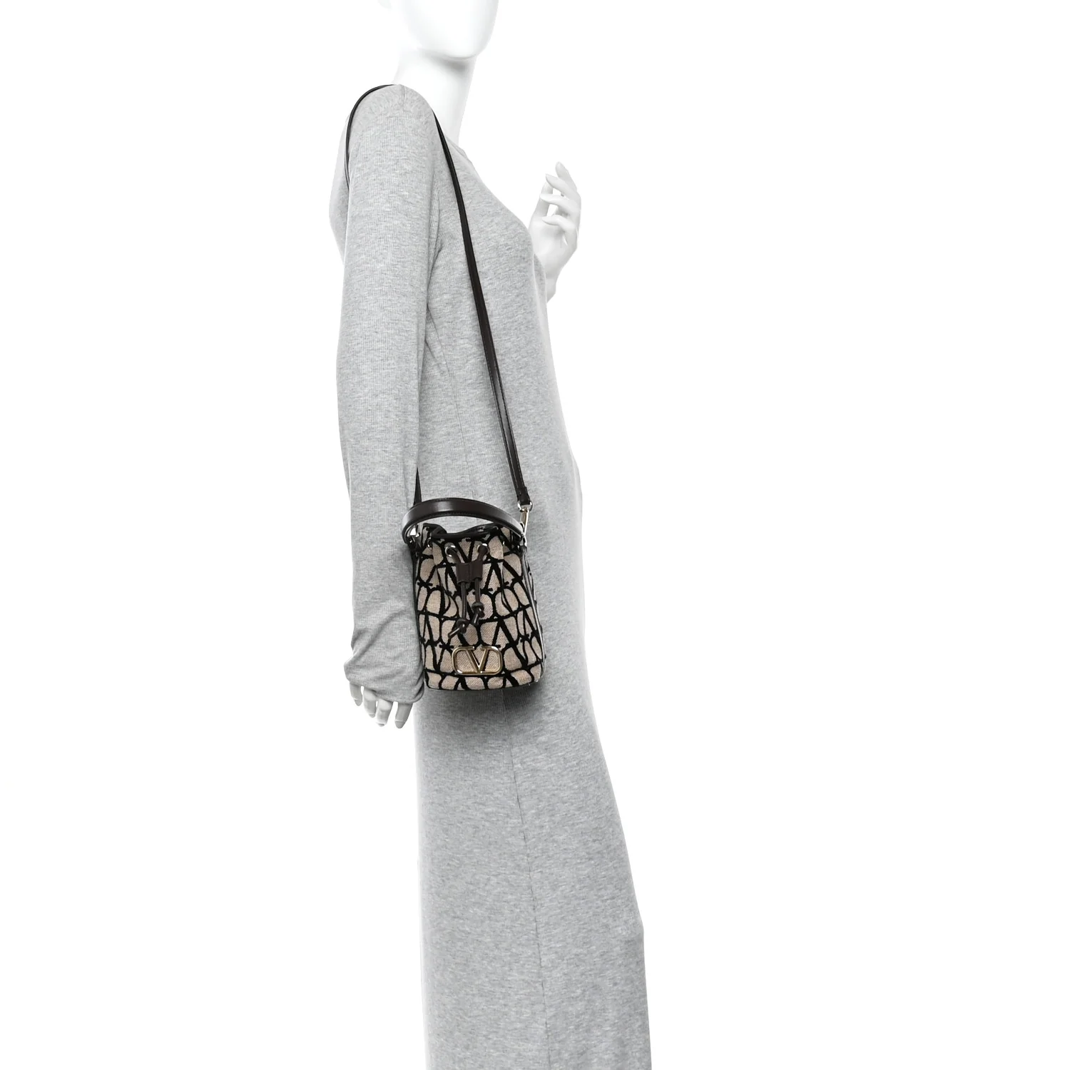 Toile Iconographe Nappa Mini Vlogo Signature Bucket Bag Naturale Black Fondant - Image 2